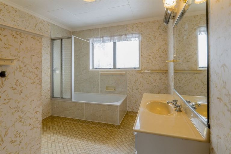 Photo of property in 69 Highbury Drive, Levin, 5510