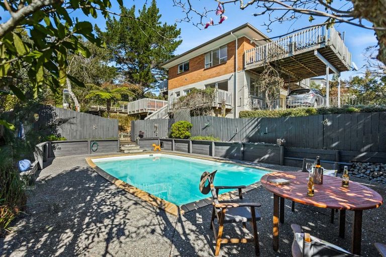 Photo of property in 54 Saddleback Rise, Murrays Bay, Auckland, 0630