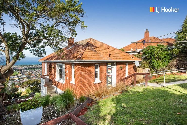 Photo of property in 85 Forfar Street, Clyde Hill, Dunedin, 9011