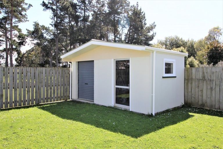 Photo of property in 15 Gladstone Street, Woodville, 4920