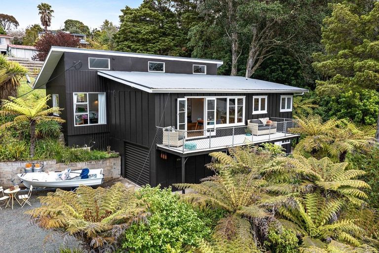 Photo of property in 9 Ferndale Drive, Snells Beach, 0920