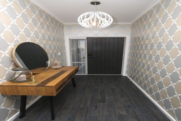 Photo of property in 8 Whiteoak Grove, Tinwald, Ashburton, 7700