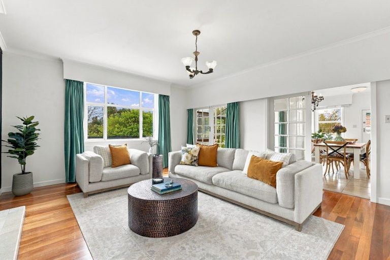 Photo of property in 3 Dickson Crescent, Saint Johns Hill, Whanganui, 4500