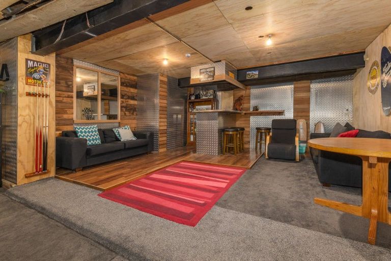 Photo of property in 16 Whyte Street, Paraparaumu Beach, Paraparaumu, 5032