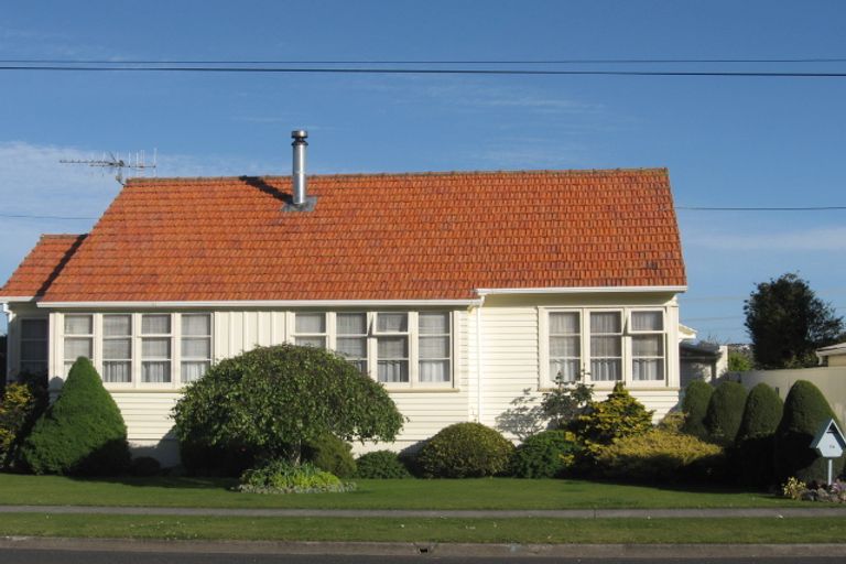 Photo of property in 74 Peat Street, Whanganui, 4500