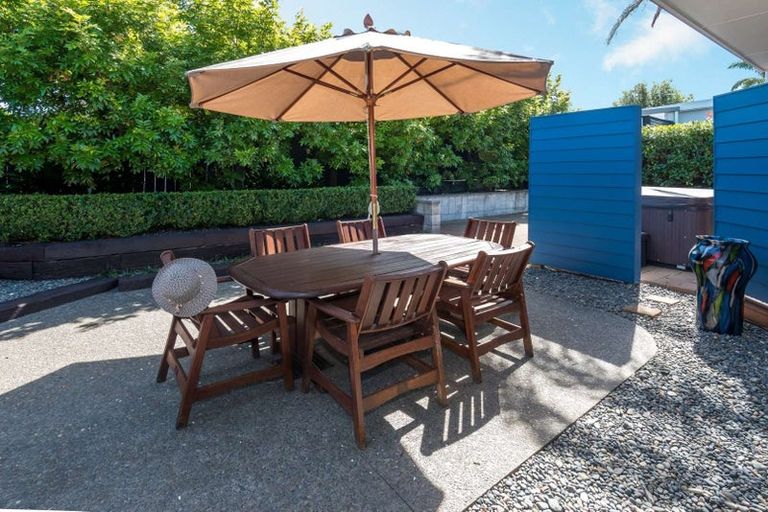 Photo of property in 24 Tyrian Close, Half Moon Bay, Auckland, 2012