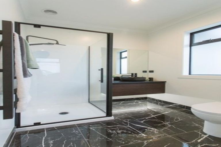 Photo of property in 16 Gillies Avenue, Claudelands, Hamilton, 3214