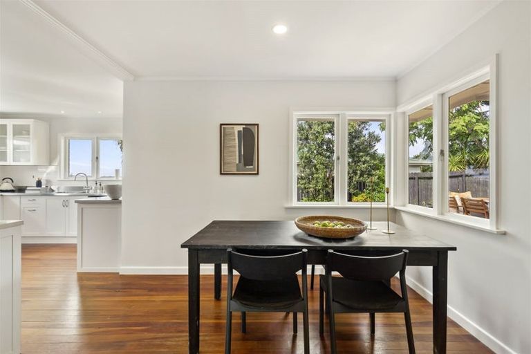 Photo of property in 1/41 College Road, Northcote, Auckland, 0627