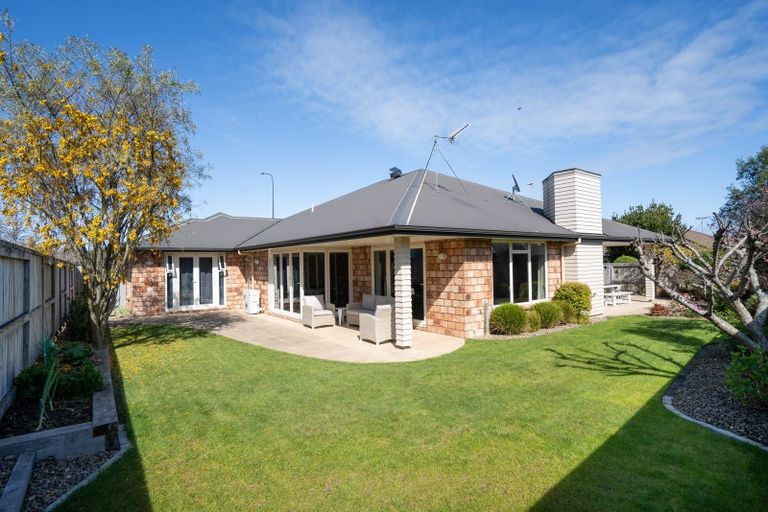 Photo of property in 7 Norfolk Drive, Cambridge, 3434