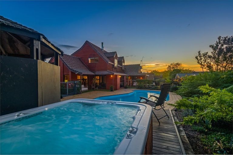 Photo of property in 79 Waterloo Crescent, Hokowhitu, Palmerston North, 4410