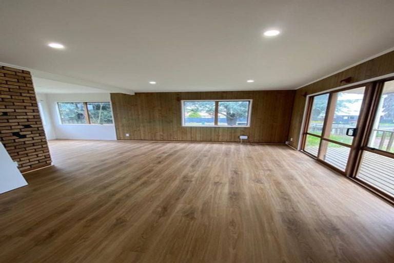 Photo of property in 118 Shifnal Drive, Randwick Park, Auckland, 2105