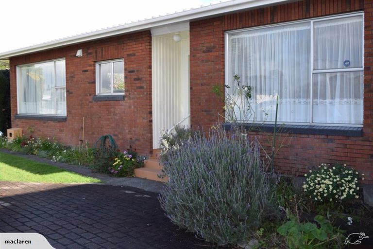 Photo of property in 2 Normanby Street, Fitzroy, New Plymouth, 4312