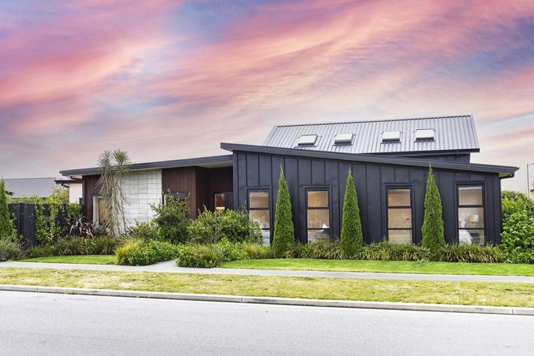 Photo of property in 121 Georgina Street, Marshland, Christchurch, 8083