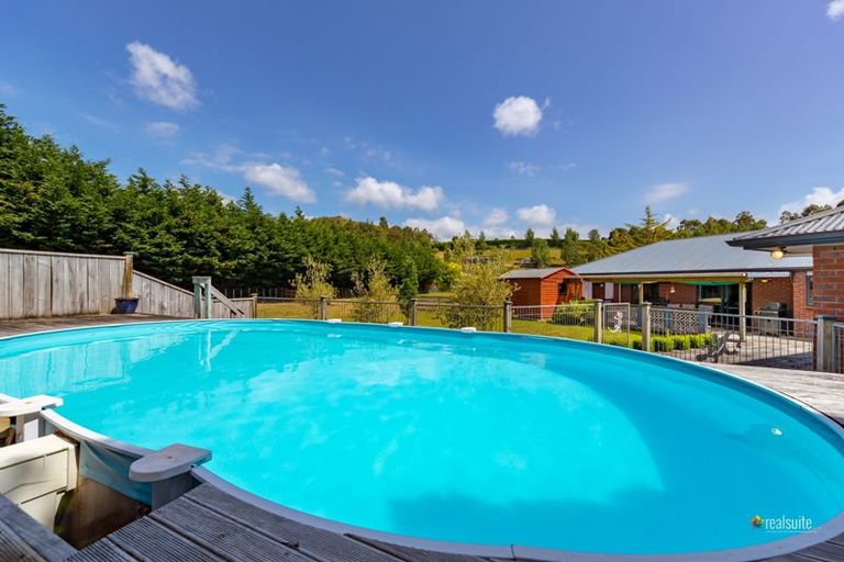 Photo of property in 81a Emerald Hill Drive, Birchville, Upper Hutt, 5018