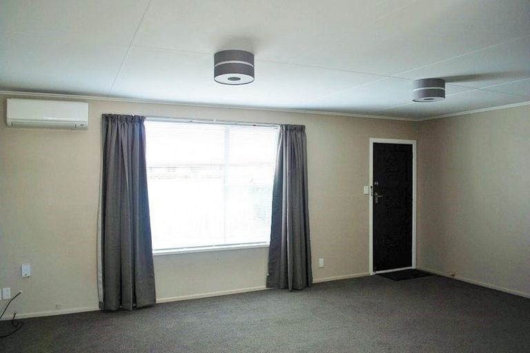 Photo of property in 1/47 Division Street, Riccarton, Christchurch, 8041