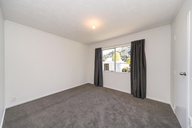 Photo of property in 52a Newton Place, Westbrook, Palmerston North, 4412
