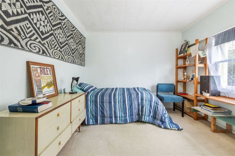 Photo of property in 3a Ambler Avenue, Glen Eden, Auckland, 0602