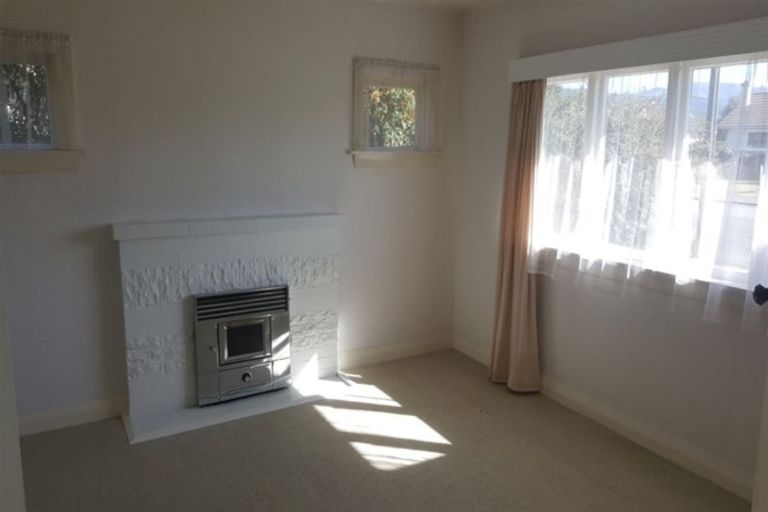 Photo of property in 5 Moorhouse Street, Waimate, 7924