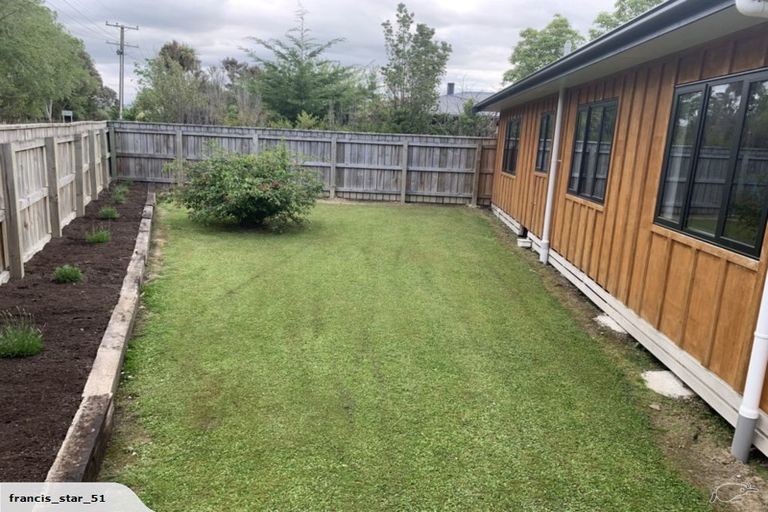 Photo of property in 855 Makerua Road, Tokomaru, Palmerston North, 4474