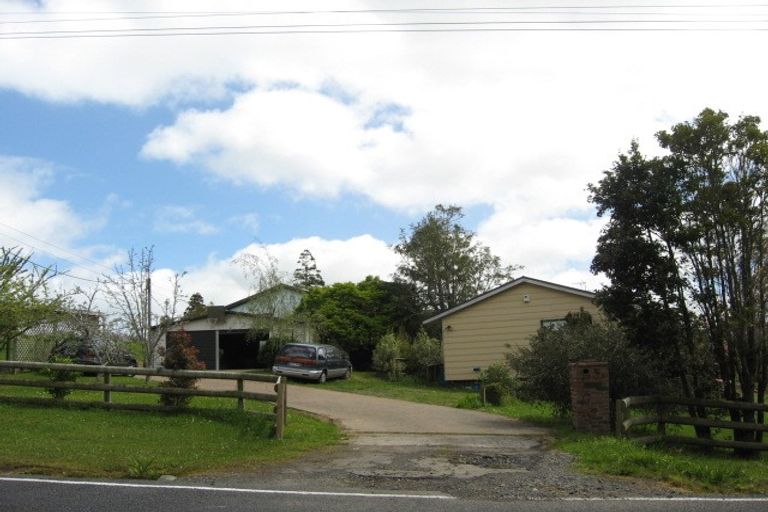 Photo of property in 52 Kauri Road, Whenuapai, Auckland, 0618