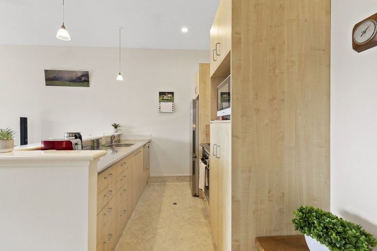 Photo of property in St Giles Court Apartments, 18/6 Vallance Street, Kilbirnie, Wellington, 6022