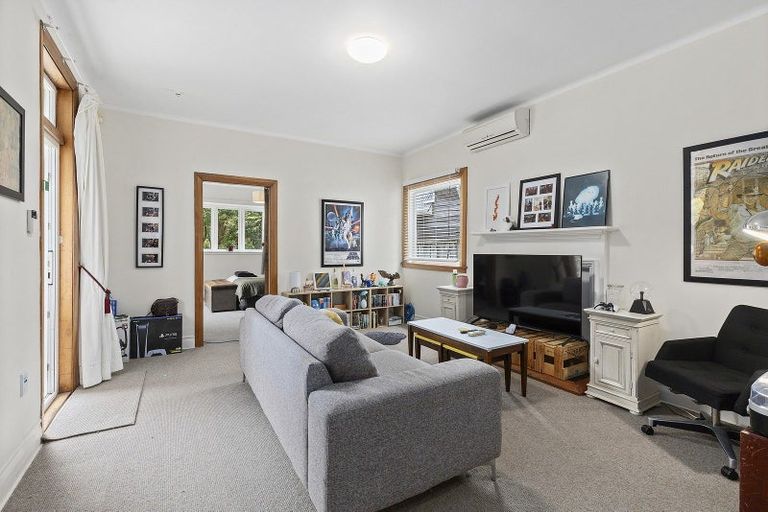 Photo of property in 2 Caprera Street, Melrose, Wellington, 6023