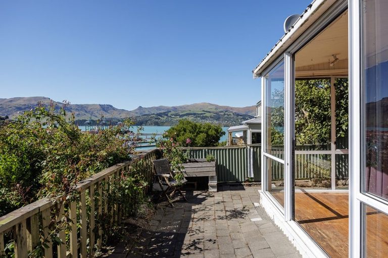 Photo of property in 12 Ticehurst Road, Lyttelton, 8082
