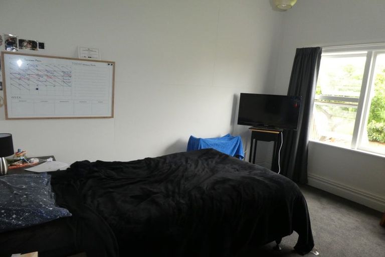 Photo of property in 28 Division Street, Riccarton, Christchurch, 8041