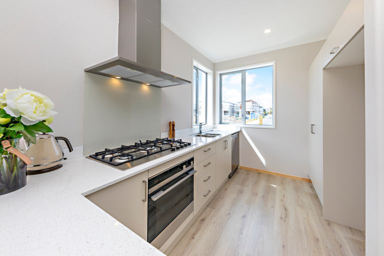 Photo of property in 22 Te Aparangi Road, Papakura, 2110