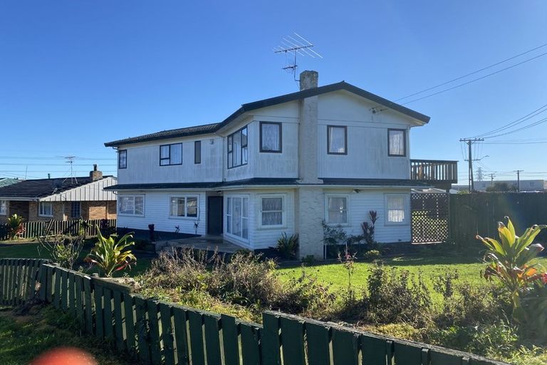 Photo of property in 1 Lansdown Avenue, Papatoetoe, Auckland, 2025