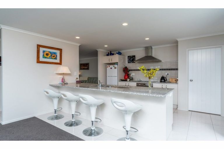 Photo of property in 17 Kedge Drive, Mangawhai, 0505