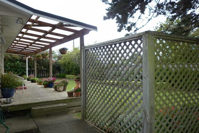 Photo of property in 21 Philip Street, Carterton, 5713