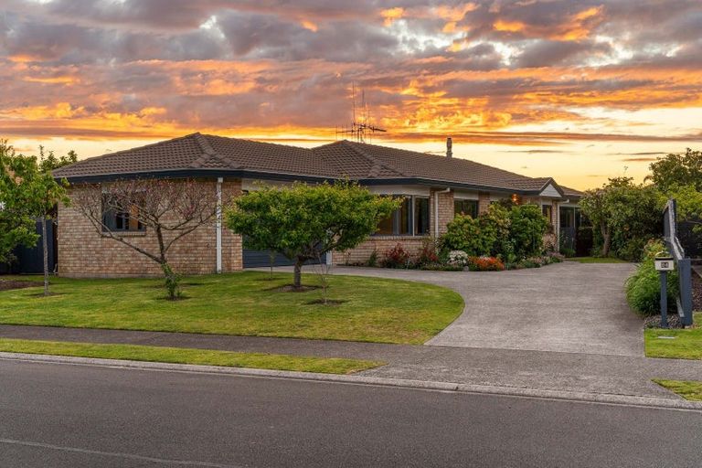 Photo of property in 24 Ocean Crest, Papamoa Beach, Papamoa, 3118