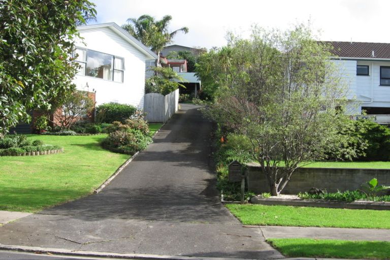 Photo of property in 77 William Bayes Place, Red Beach, 0932