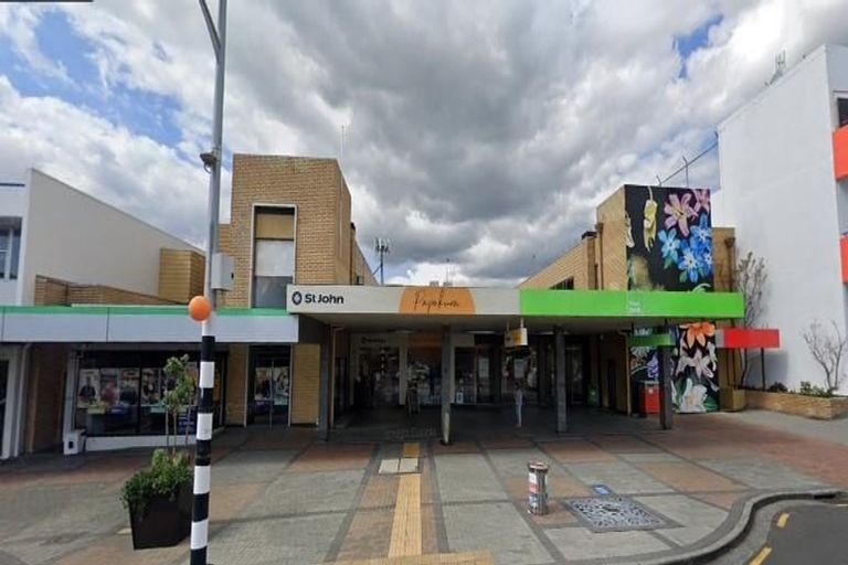 Photo of property in 138 Great South Road, Takanini, 2112