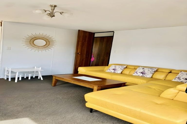 Photo of property in 2/19 Eldon Grove, Taita, Lower Hutt, 5019