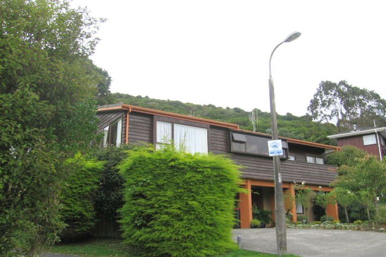 Photo of property in 44 Peterhouse Street, Tawa, Wellington, 5028