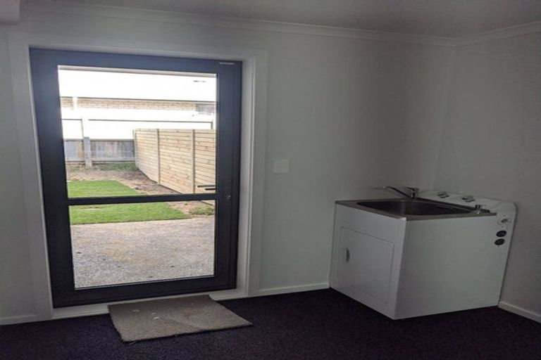 Photo of property in 1b Breakwater Way, Whitby, Porirua, 5024