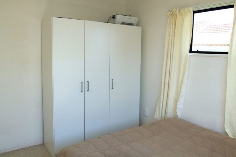 Photo of property in 2/11 Bauchop Road, Waterloo, Lower Hutt, 5011