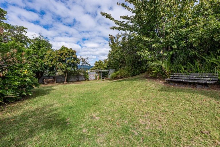Photo of property in 12 Hollis Road, Paraparaumu Beach, Paraparaumu, 5032