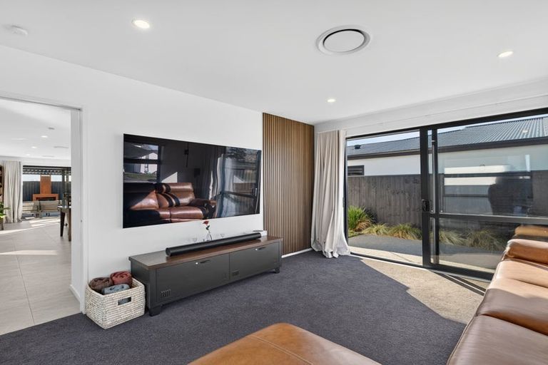 Photo of property in 5 Kearns Drive, Halswell, Christchurch, 8025