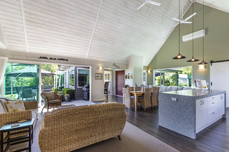 Photo of property in 107 Hill View Drive, Acacia Bay, Taupo, 3385