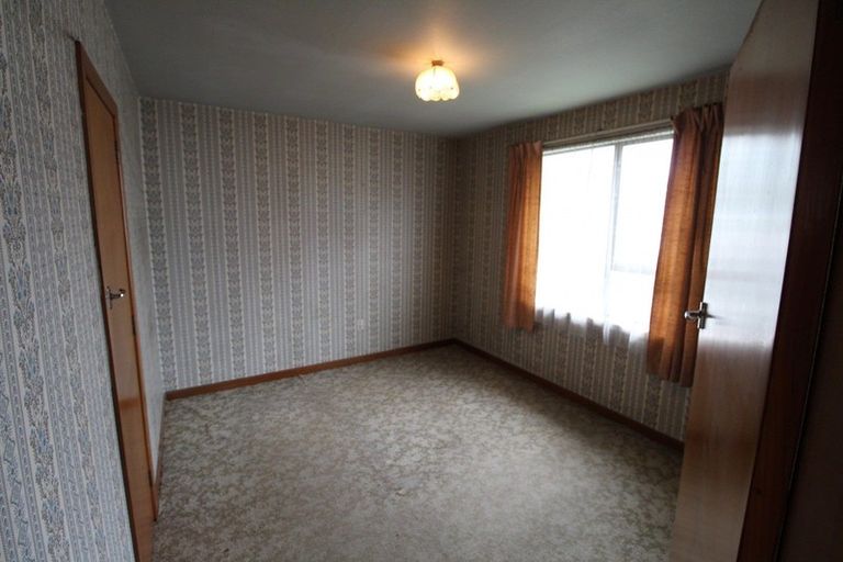 Photo of property in 17 Waverley Street, East Gore, Gore, 9710