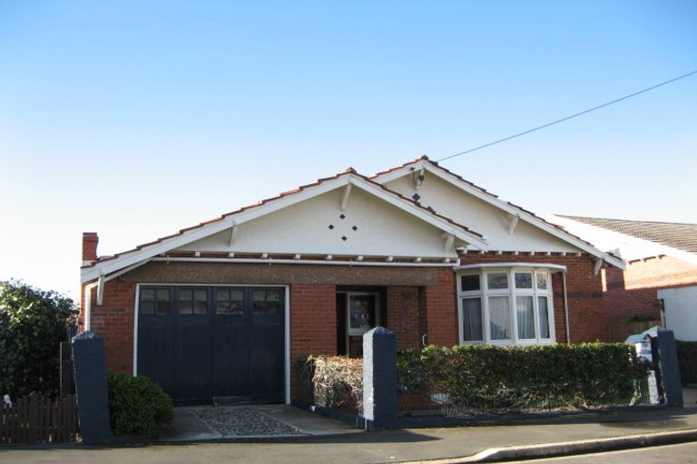 Photo of property in 1 Massey Avenue, Saint Clair, Dunedin, 9012