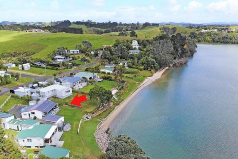 Photo of property in 22 Sergeant Road, Awhitu, Waiuku, 2684