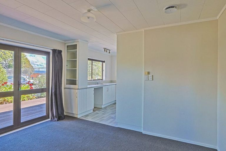 Photo of property in 11a Campbell Street, Havelock North, 4130