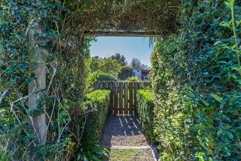 Photo of property in 182 Muhunoa West Road, Ohau, Levin, 5570