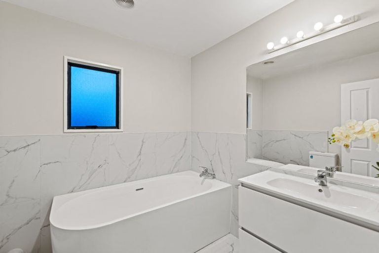 Photo of property in 2/105 Penruddock Rise, Westmorland, Christchurch, 8025