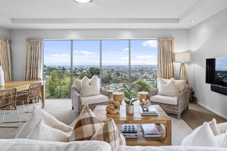 Photo of property in 98 Holliss Avenue, Cashmere, Christchurch, 8022