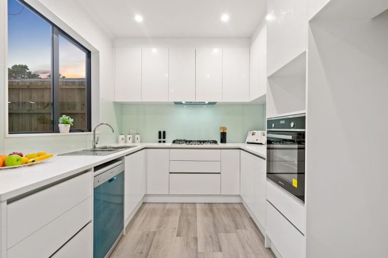 Photo of property in 4/32 Alfriston Road, Manurewa East, Auckland, 2102